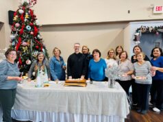 Η βασιλόπιτα του «γεροντικού» στην Αγία Τριάδα του Χίκσβιλ