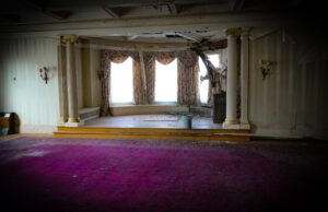 Μέσα στο «Χαμένο Μέγαρο» της Ελληνικής Πρεσβείας στην Ουάσιγκτον που ετοιμάζεται να ξανανοίξει τις πόρτες του