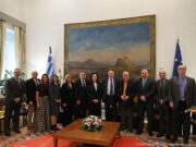 Αντιπροσωπεία της Πα.Δ.Ε.Ε. στη Βουλή των Ελλήνων