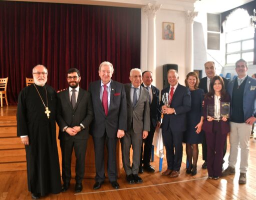 Το Ελληνικό Κογκρέσο Αμερικής τίμησε τους Νικ Γκρέγκορι και δρα Δέσποινα Αφεντούλη