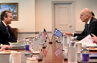 Συνάντηση Ν. Δένδια–Πιτ Χέγκσεθ στο Πεντάγωνο