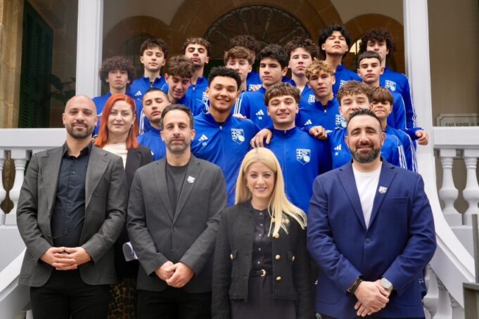 Στη Βουλή των Αντιπροσώπων η παιδική ομάδα «Ελευθερία – Παγκύπριος» της Νέας Υόρκης