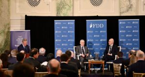 Ν. Δένδιας: Ελλάδα και Ισραήλ δεν αποκλείουν την Τουρκία – Δεν βοηθά στον διάλογο η λογική της «Γαλάζιας Πατρίδας»