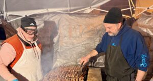 Παραδοσιακά η Τσικνοπέμπτη στη Ζωοδόχο Πηγή του Μπρονξ