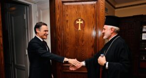 Εθιμοτυπική επίσκεψη του νέου Πρέσβη της Ελλάδος στις ΗΠΑ στον Αρχιεπίσκοπο