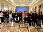 Μ.Χαρακόπουλος σε μαθητές στη Βουλή: Αποστολή της παιδείας η ενίσχυση εθνικής και θρησκευτικής συνείδησης