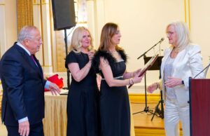 Βράβευση της Ευτυχίας Πυλαρινού -Πάιπερ από το Δίκτυο Γυναικών του Παγκυπρίου