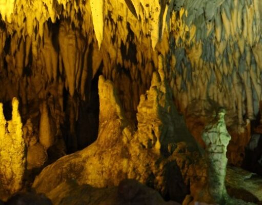 Ιχνηλατώντας το μοναδικό Σπήλαιο του Δράκου στην Καστοριά