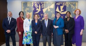 Έκθεση για τις κακοποιημένες γυναίκες του 1974 παρέδωσε στον Γκουτέρες ο Λ. Φουρλάς