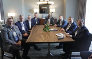 Συνάντηση Στ. Παπασταύρου με Chevron: Σεισμικές έρευνες νοτίως της Κρήτης έως το τέλος του 2026