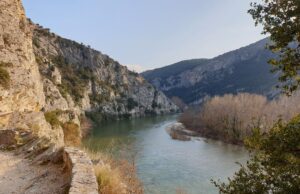 Άνοιξη στα Στενά του Νέστου και στην ξεχασμένη πόλη δίπλα στο ποτάμι