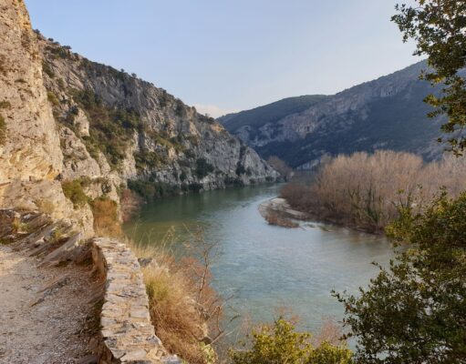 Άνοιξη στα Στενά του Νέστου και στην ξεχασμένη πόλη δίπλα στο ποτάμι