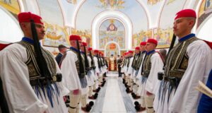 Στον Άγιο Νικόλαο η πανηγυρική υποδοχή των Ευζώνων