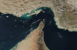 The World on the Edge of Hormuz: Iran, War, and the Threat of a Historic Crisis