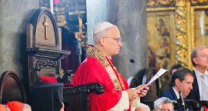 «Φτάνει με την ειδωλολατρία του χρήματος, φτάνει με την επίδειξη ισχύος», είπε ο Πάπας Λέων σε ολονύκτια προσευχή για την ειρήνη