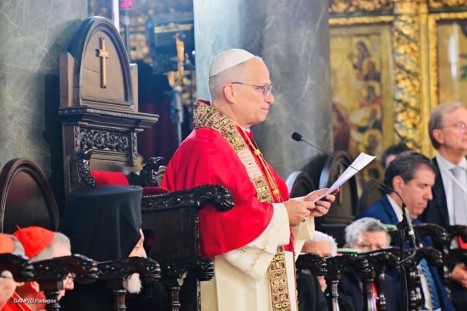 Πάπας Λέων: Ο κόσμος «καταστρέφεται από μια χούφτα τυράννους»