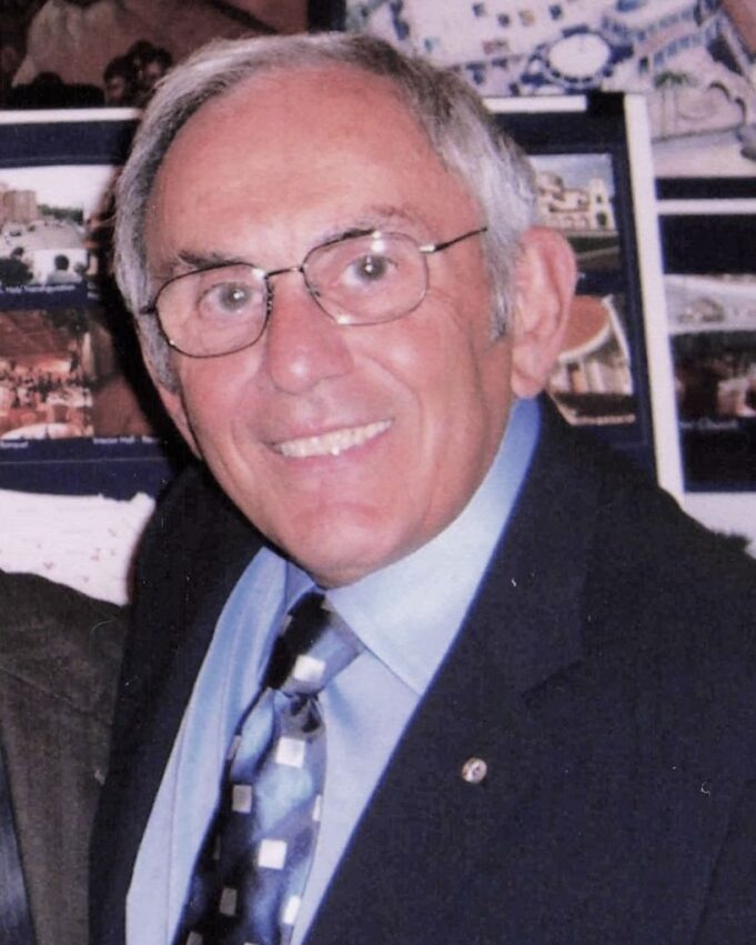 Louis J. Roussalis, a Devoted Physician, Is Mourned