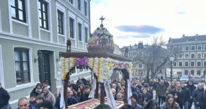 Μια ελληνική κοινότητα κρατά ζωντανή την παράδοση του Πάσχα στη Νορβηγία