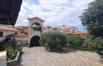 Πάσχα σε μοναστικούς τόπους ιστορίας, κατάνυξης και φυσικής ομορφιάς