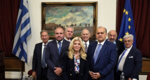 Συνάντηση αντιπροσωπείας του AHI με την Επιτροπή Ελληνισμού της Διασποράς