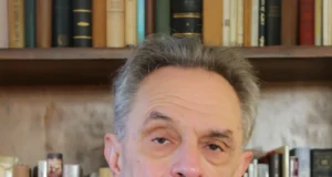 Πρέσβης Πάτρικ Θέρος για Ιράν: «Δεν αποκεφαλίζεις μια ηγεσία αν θέλεις να διαπραγματευτείς»
