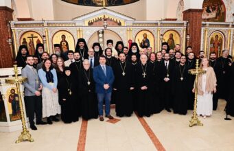 Μέγας Εσπερινός και Σταυροφορία στη Θεολογική Σχολή του Τιμίου Σταυρού