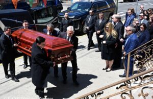 Θλίψη για την εκδημία του Απόστολου Λιτσάκη