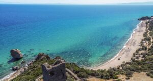 Στον δήμο Παγγαίου, με 35 χλμ ακτογραμμής, το καλοκαίρι συναντά την ιστορία, τη φύση και την ξεγνοιασιά
