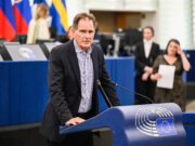 Ν. Παπανδρέου: Ίδιος ο εθισμός από αλκοόλ, τσιγάρο και social media