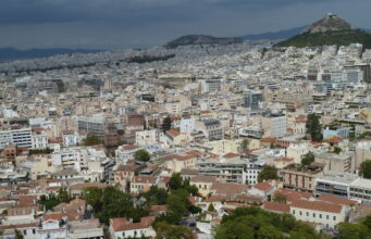 Πώς αναπτύχθηκε η πολυκατοικία στη σύγχρονη Ελλάδα