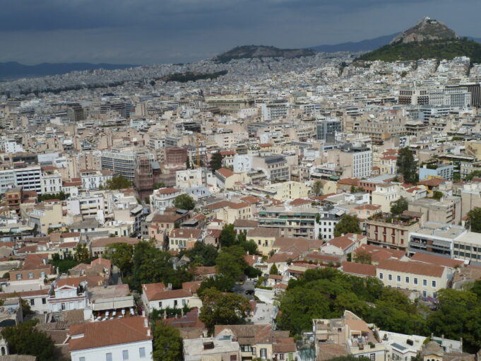 Πώς αναπτύχθηκε η πολυκατοικία στη σύγχρονη Ελλάδα