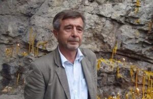 Όταν η μνήμη γίνεται παρακαταθήκη: Αποχαιρετώντας τον Γιάννη Καρυπίδη