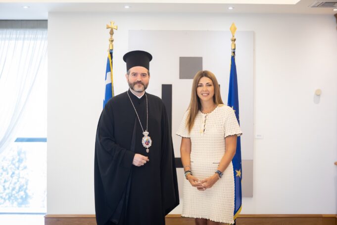 Συνάντηση της Υπουργού Παιδείας Σ. Ζαχαράκη με τον νέο Αρχιεπίσκοπο Καναδά Απόστολο