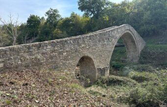 Νέα πνοή στο ιστορικό «Γεφύρι του Ψύρρα» στα Μετέωρα