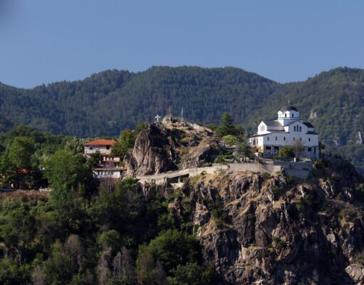 Η γιορτή της Μεταμορφώσεως του Σωτήρος στον ιερό βράχο της Πρασινάδας στη Δράμα