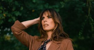 Lauren Lucas talks about her Greek heritage and new single ‘Hole in My Soul’
