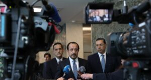 ΠτΔ: Στις σκέψεις του ΓΓ η πραγματοποίηση τριμερούς συνάντησης στη Νέα Υόρκη
