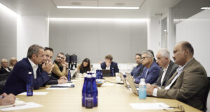 PM Mitsotakis visits Nvidia, Sequoia Capital HQs in California, meets top executives