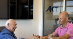 Το «κλειδί της πόλης» του Σακραμέντο στον Άγγελο Τσακόπουλο