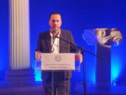 Από τους Φιλίππους στη Νέα Υόρκη: Η λογοτεχνική επιστροφή του Κώστα Ευκαρπίδη