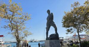 28η Οκτωβρίου-Αλέξανδρος Διάκος: Από τη σκλαβωμένη Δωδεκάνησο στα βουνά της Πίνδου – Η ιστορία του πρώτου πεσόντα αξιωματικού του 1940