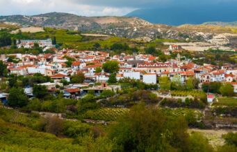 Κύπρος: Το Τρόοδος ξανασυστήνεται μέσα από τη μνήμη, την παράδοση και τους ανθρώπους του